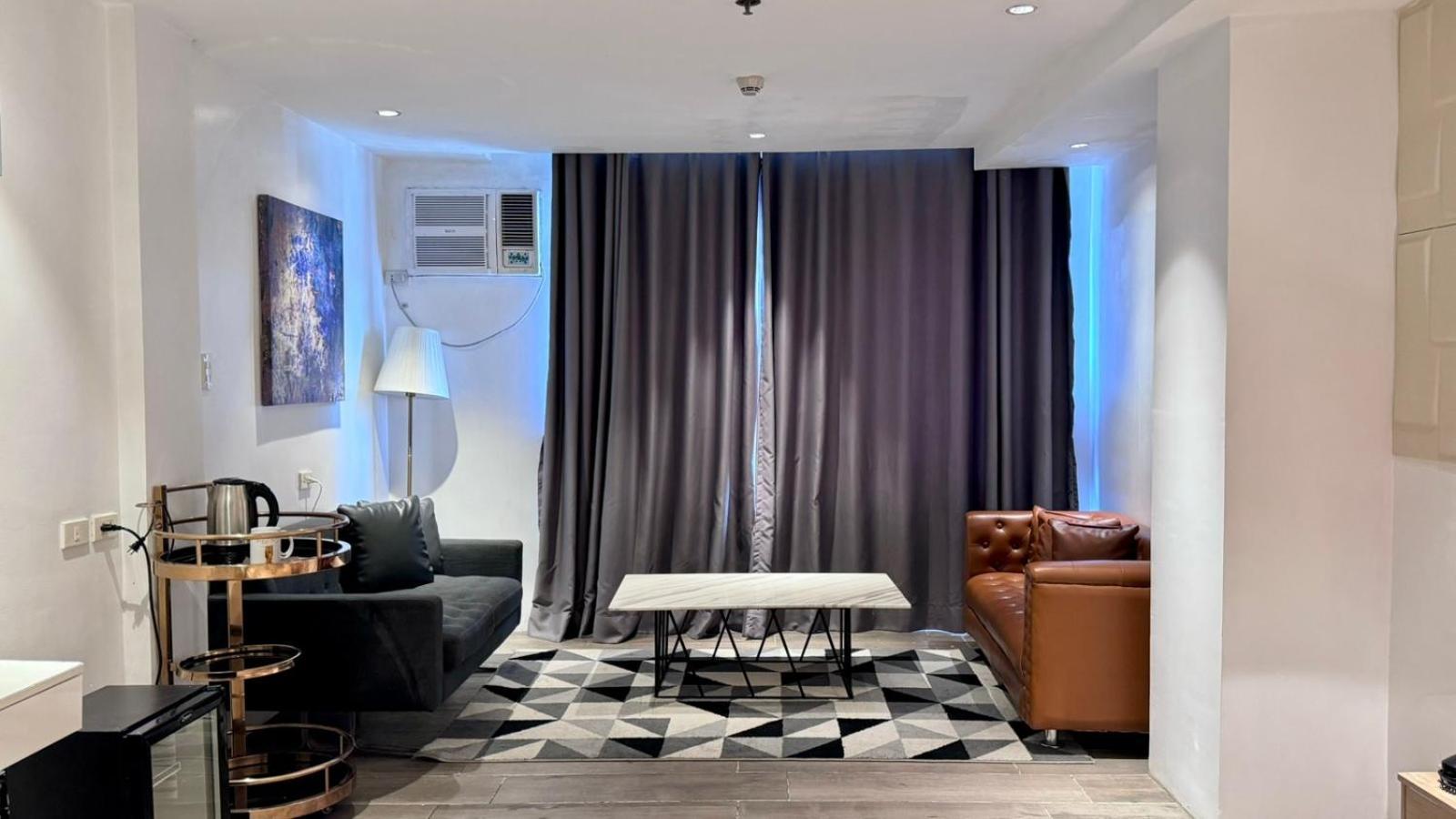 City Park Hotel Residences Taguig Buitenkant foto