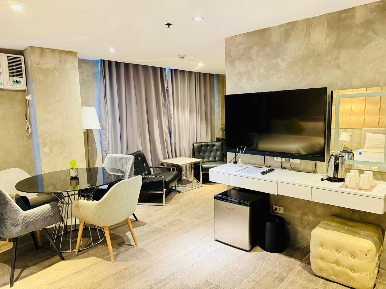 City Park Hotel Residences Taguig Buitenkant foto